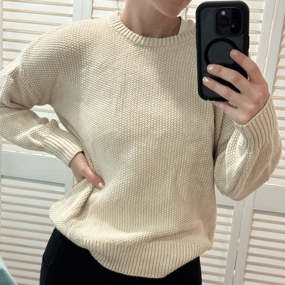 Old Navy Cream Crew Neck Sweater